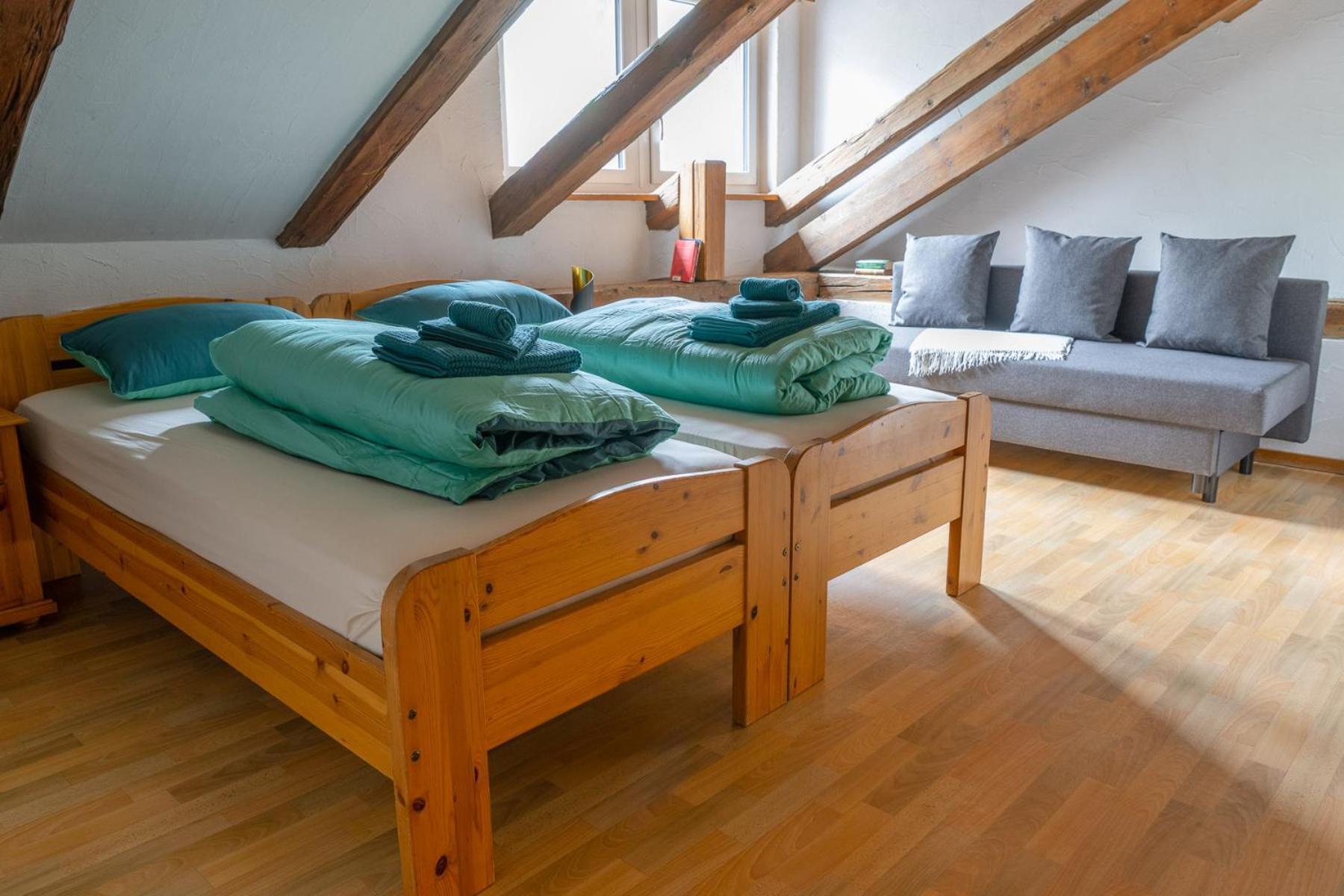 Chrona Bed & Breakfast Jenaz Szoba fotó