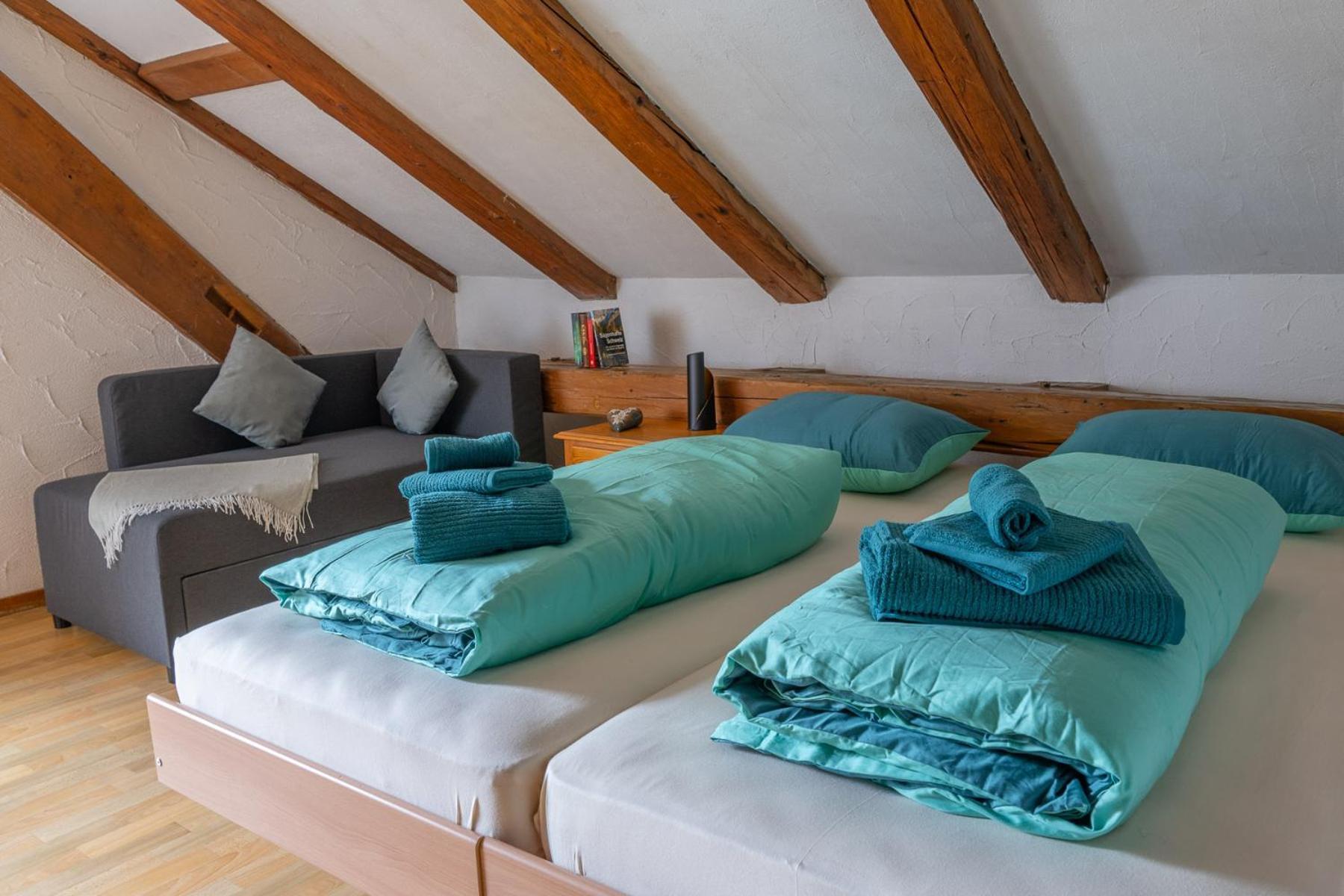 Chrona Bed & Breakfast Jenaz Szoba fotó